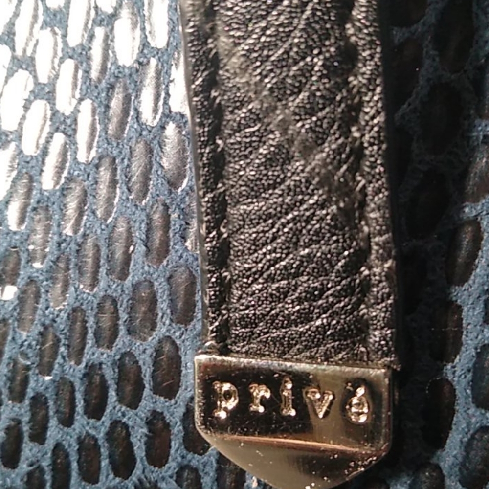 Prive View 3